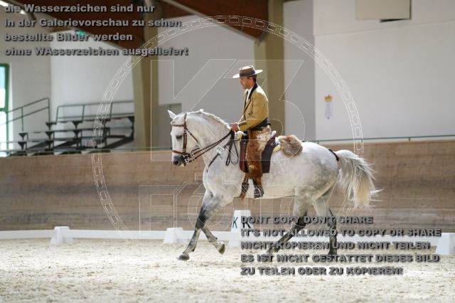 s_K3F09860.JPG
